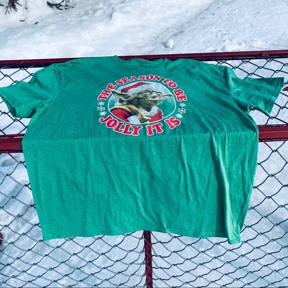 Yoda Holiday Tee - Picture 2 of 4